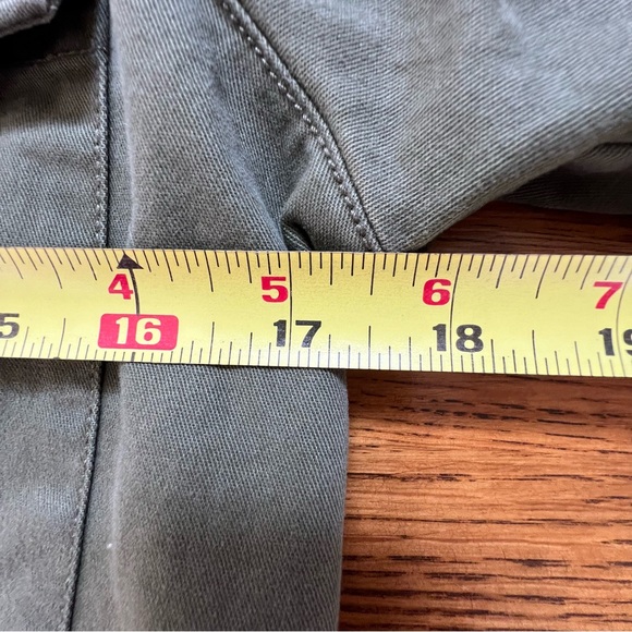 ⭐️ NWT Philosophy Olive Army Green Embroidered Butterfly Cropped Patch Jacket XS - Picture 10 of 15